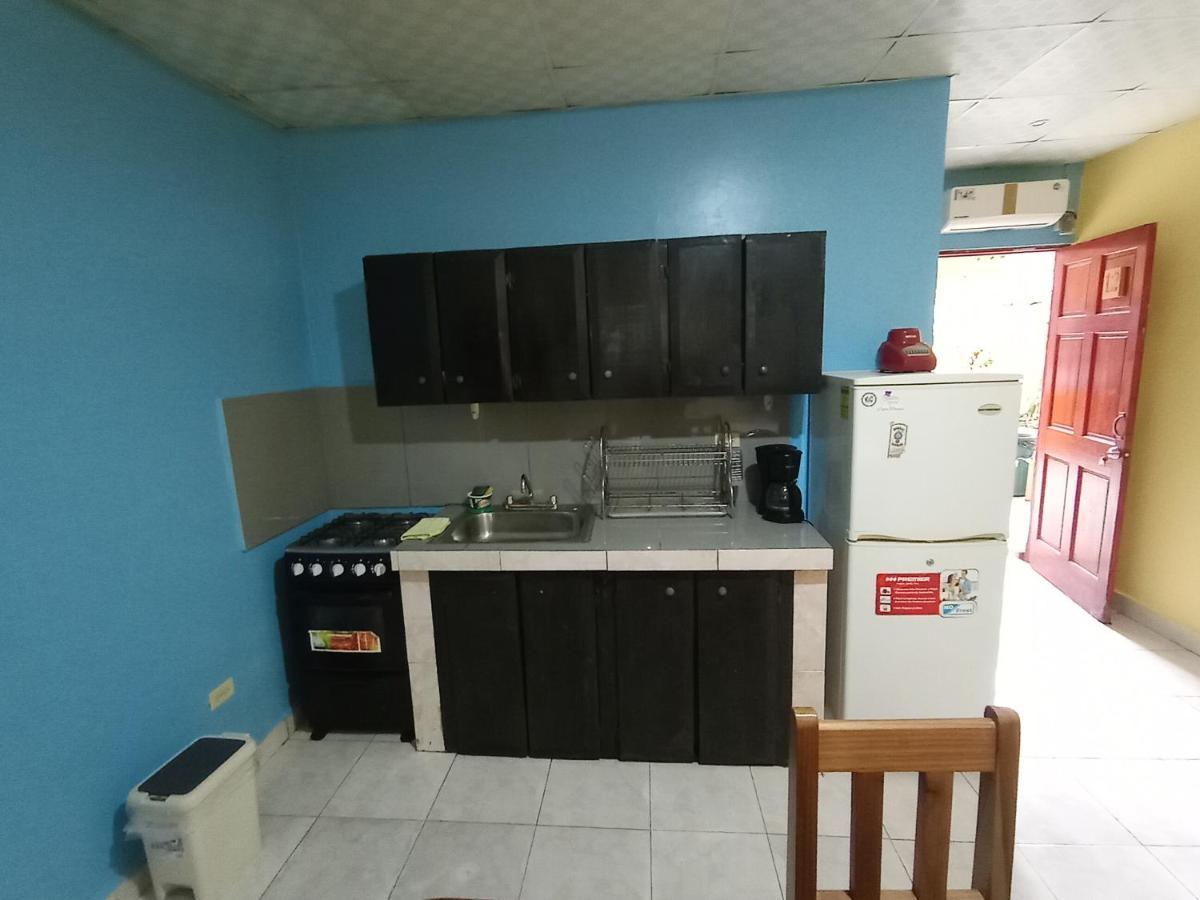 Sun Havens Apartments & Suites โบกัสทาวน์ ภายนอก รูปภาพ