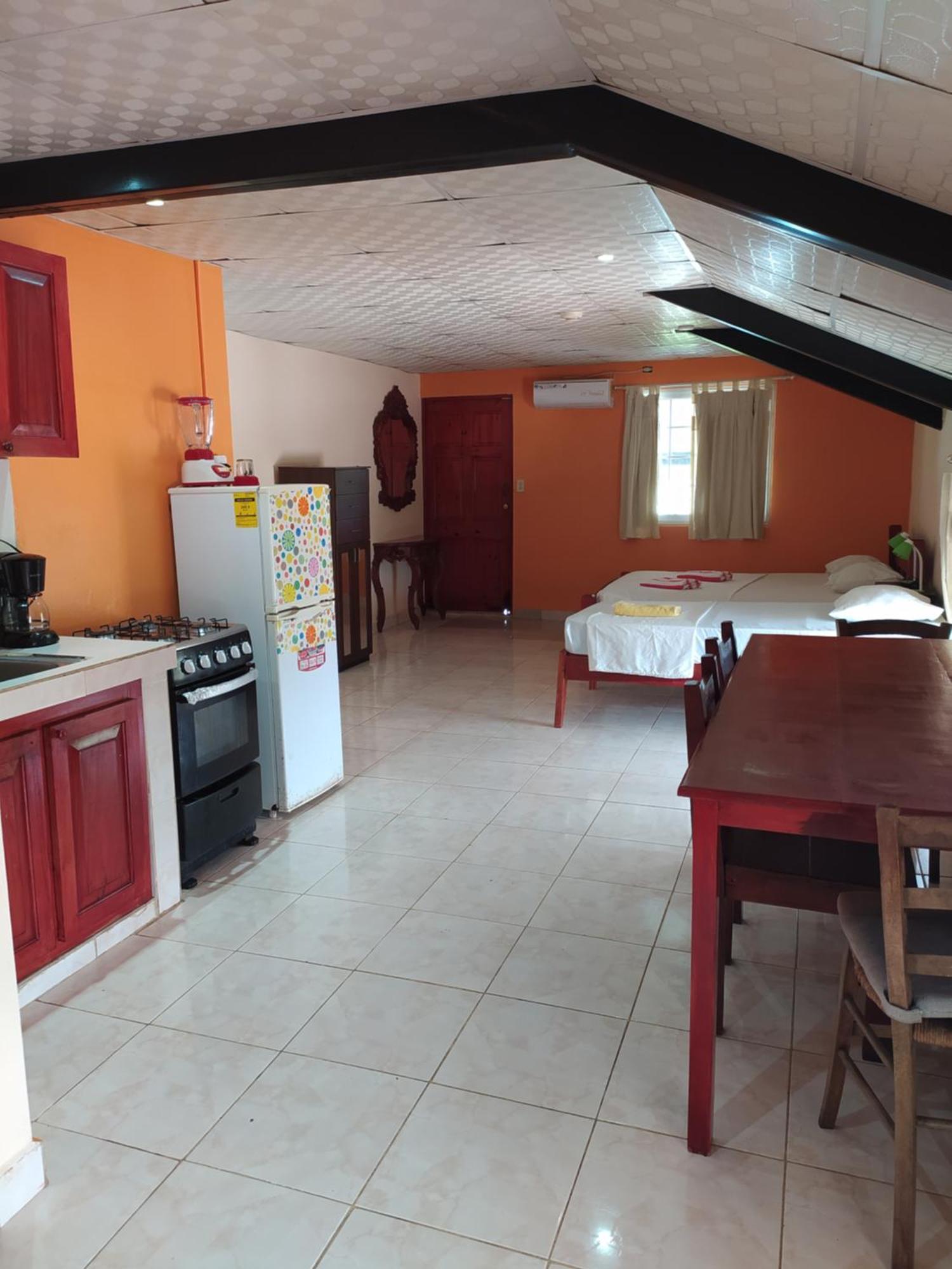 Sun Havens Apartments & Suites โบกัสทาวน์ ภายนอก รูปภาพ
