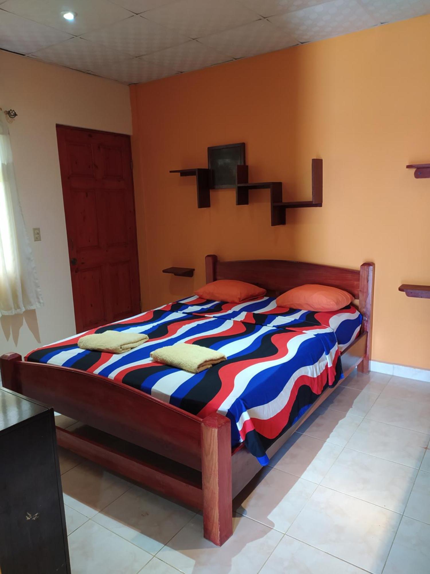 Sun Havens Apartments & Suites โบกัสทาวน์ ภายนอก รูปภาพ
