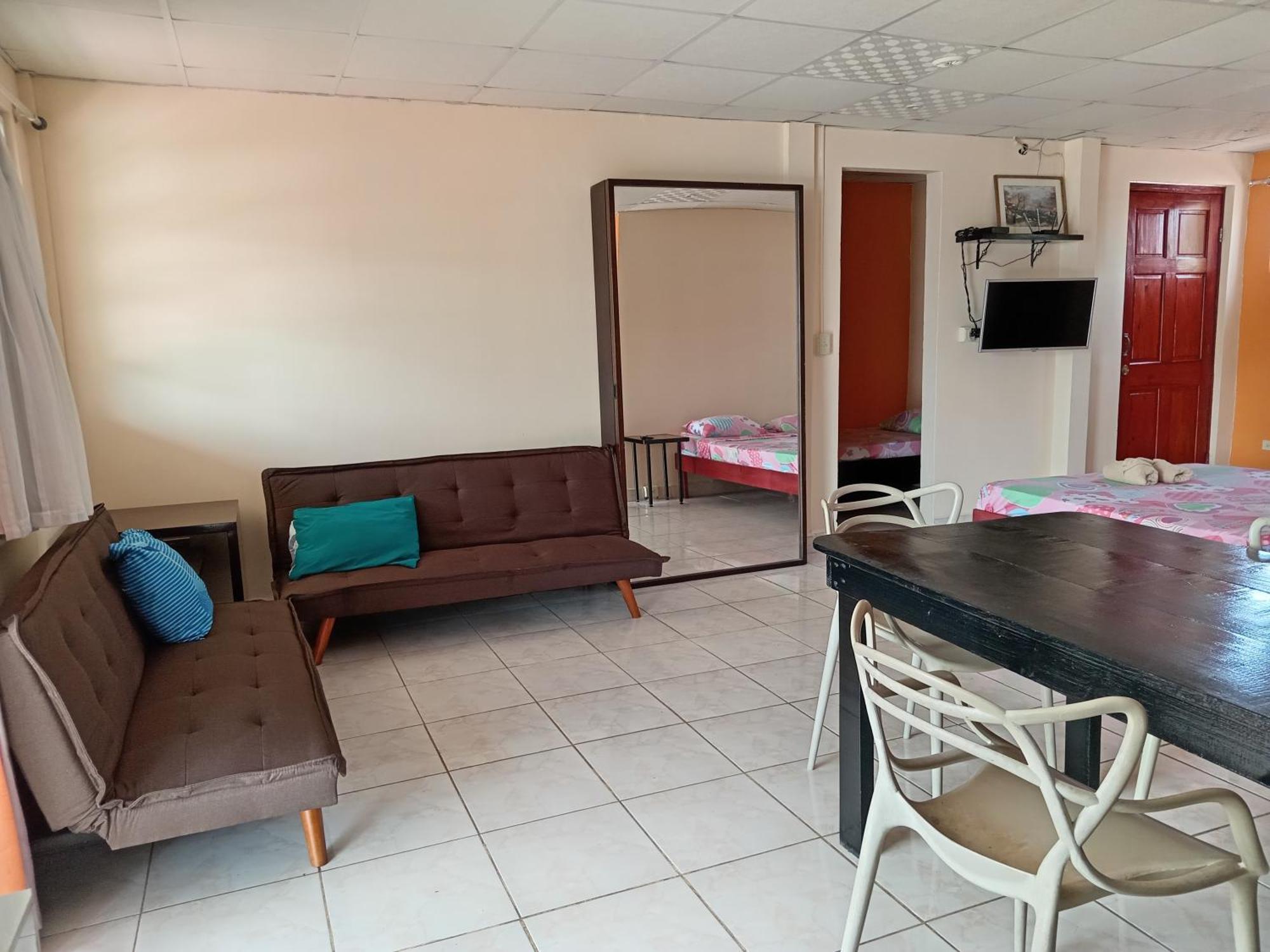 Sun Havens Apartments & Suites โบกัสทาวน์ ภายนอก รูปภาพ